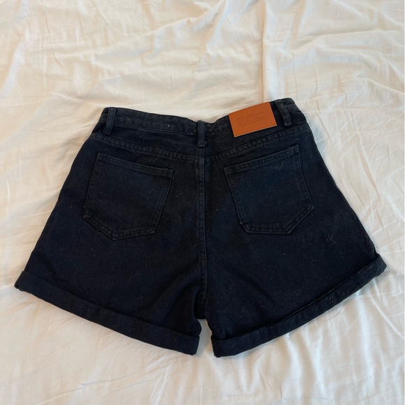 Black Denim Princess Polly Short- Never worn, brand new!!! - Picture 2 of 2